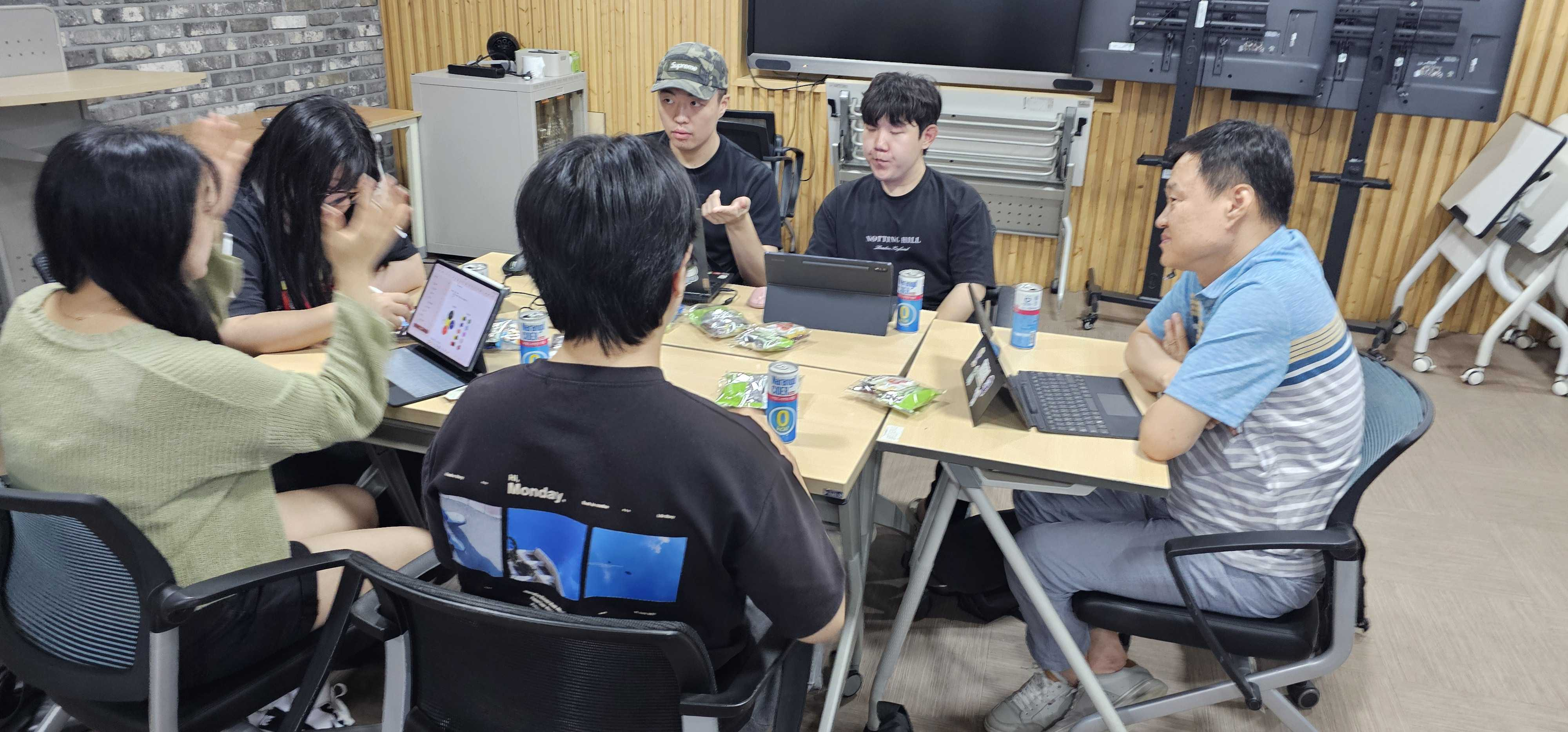 [ 학과 동아리 GPS 게임어스 참여 ]